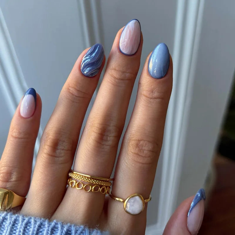 24Pcs Blue French Fake Nails Short Almond Nails Set Press on Wearable Wave Line Golden Star Design False Nails Manicure Tips 2009