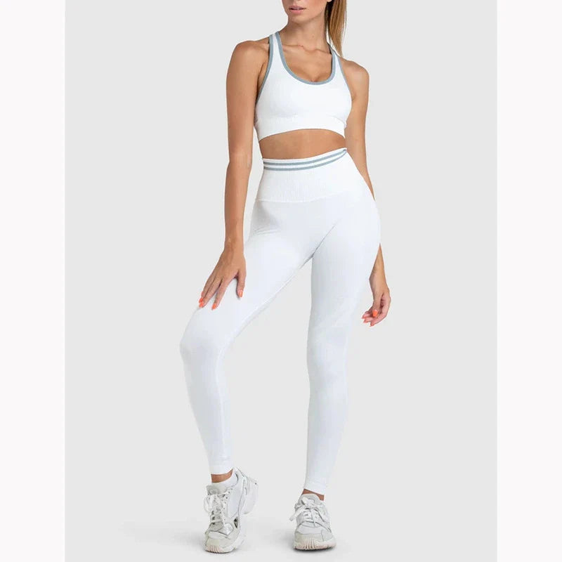 Seamless Yoga Sets Sports Fitness Peach Hip-lifting Shorts Beauty Back Short-Sleeved Suits Workout Gym Leggings Set for Women White3
