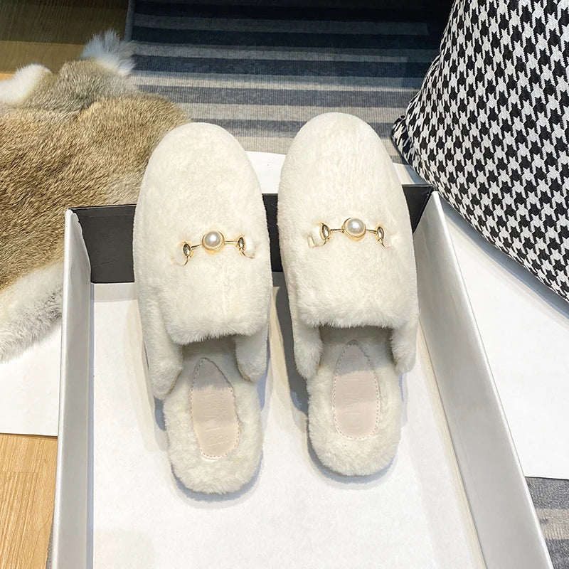 women's plush flat slippers Winter Home and Outdoor Shoes pearl decoration design Casual and office mules Large size 41-44 Ivory