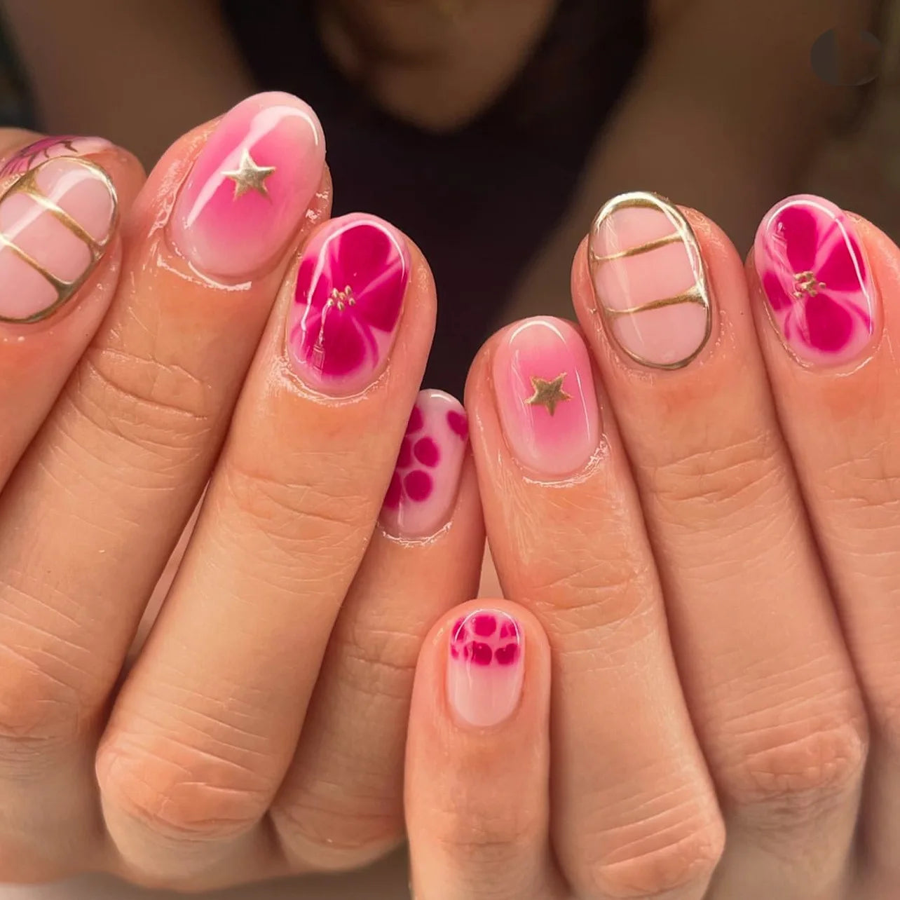 24Pcs Fashion Wine Red Press on Nails French Fake Nail Tips Short Almond Bow Design False Nails Set Wearable Full Cover Manicure 3735