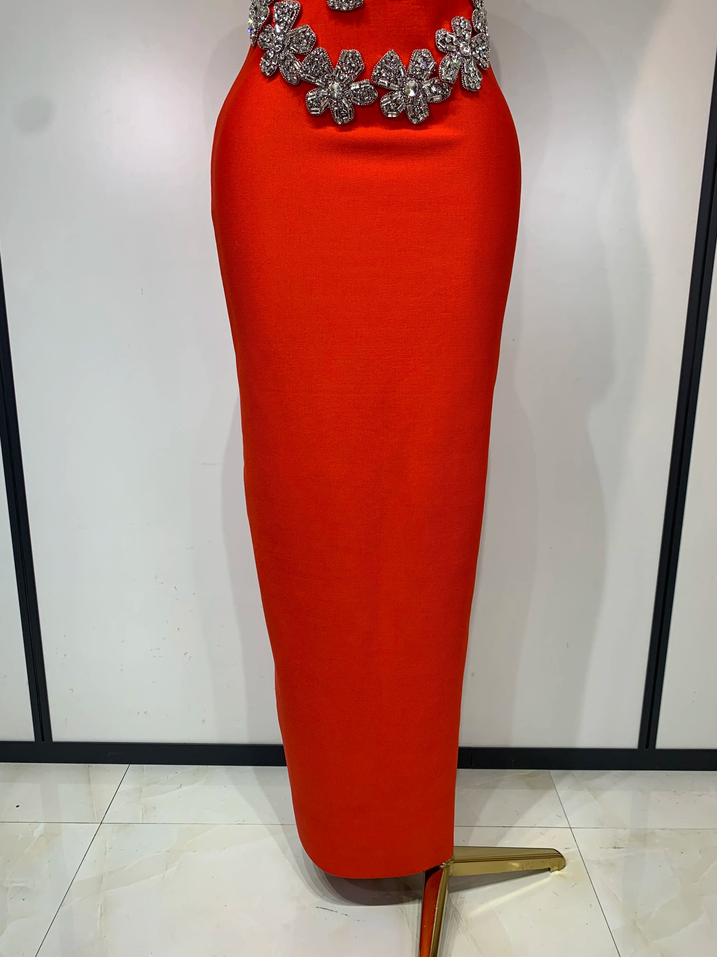 Women Sexy Shining Beading White Maxi Long Bodycon Bandage Dresses Celebrity Birthday Evening Party Elegant Knitted Clothing