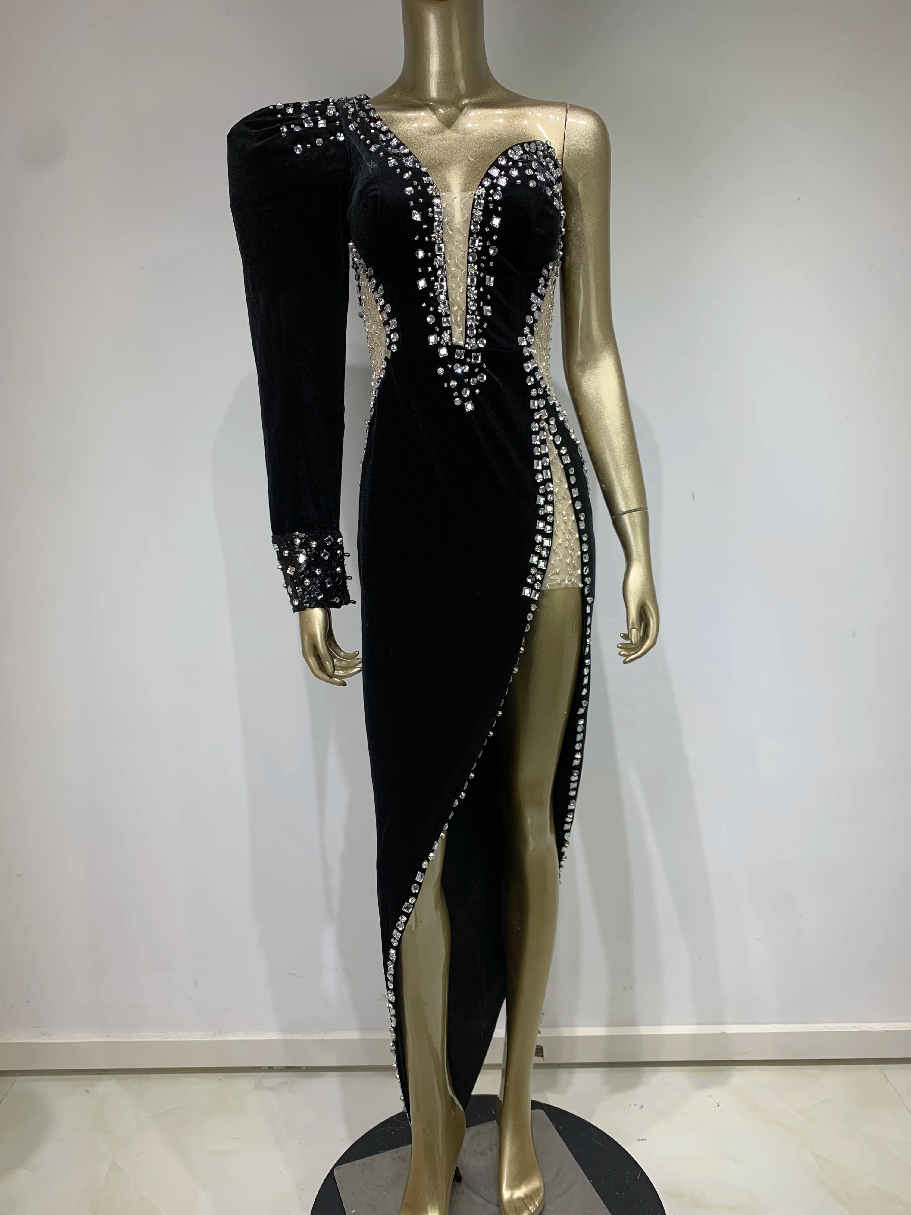 Women Winter Sexy One Shoulder Long Sleeve Beading Diamonds Maxi Long Gowns Dress Elegant Celebrity Evening Party Club Dress