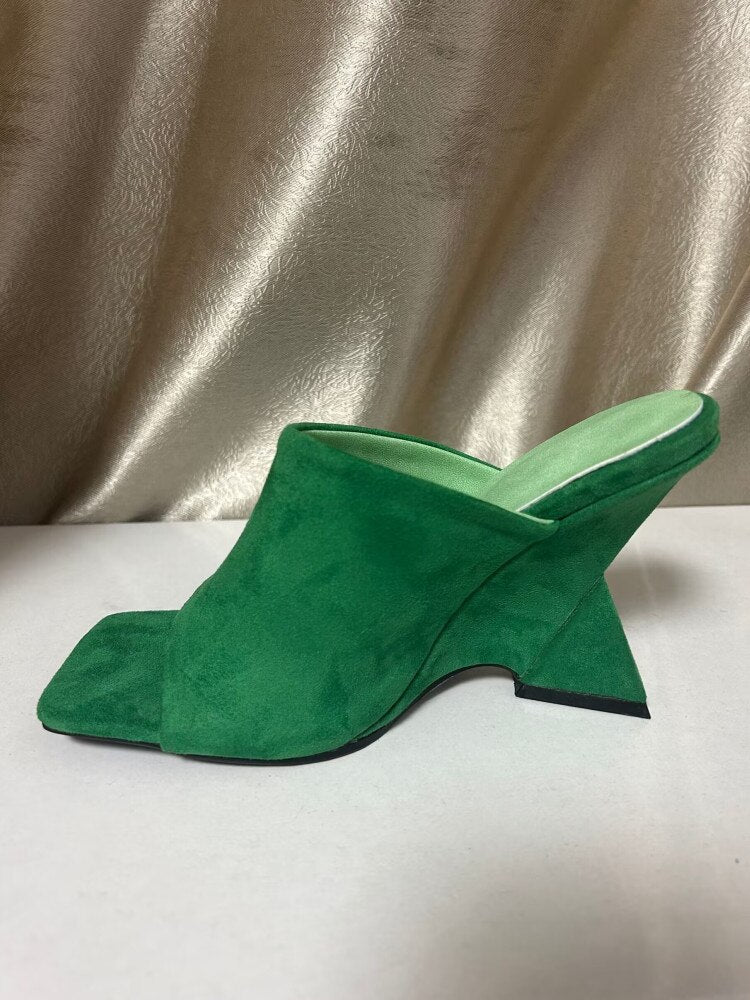 Women's New Summer High-heeled Diagonal Heeled Square Sandals, Fashionable Thick Heeled Slope Heel Large Grass green