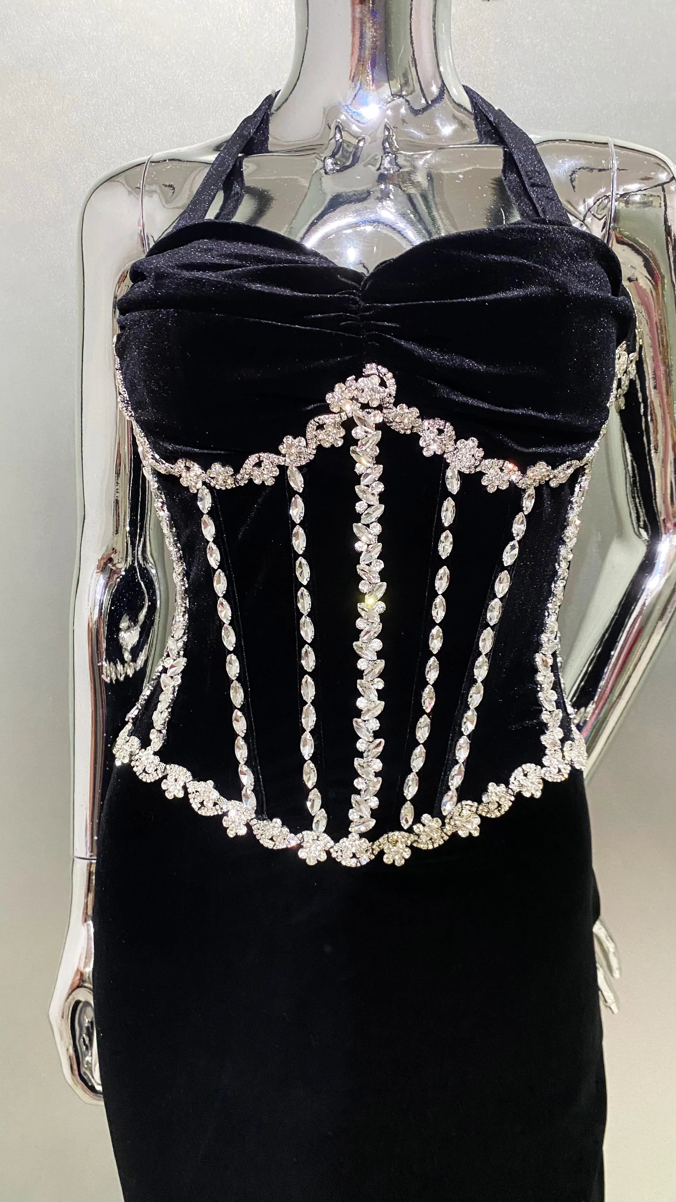 2025 Luxury Shining Diamond Halter Black Velvet floor Lenght Evening Dress Celebrity Birthday Party Outfit Performance Costume