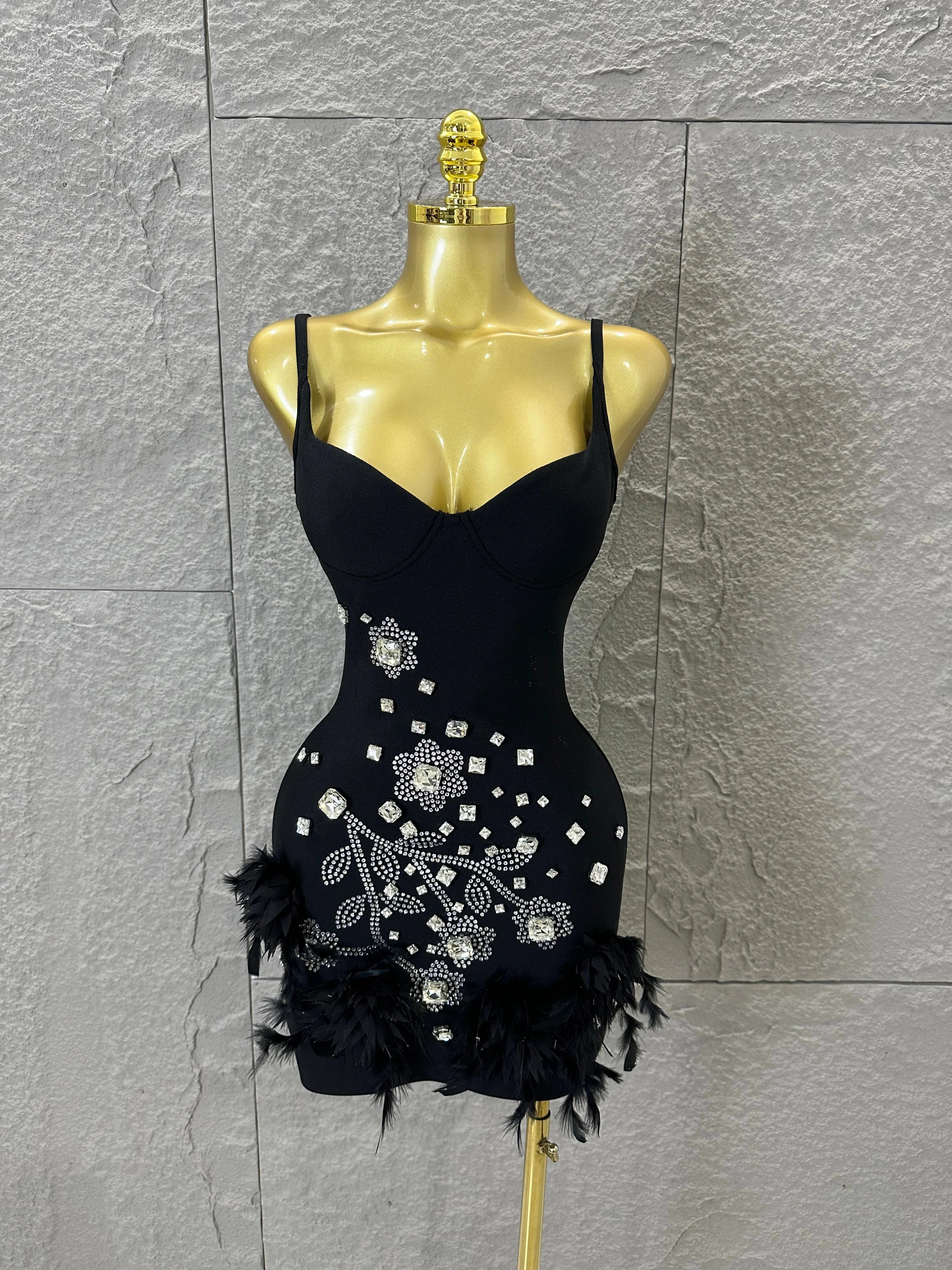 Elegant Red Spaghetti Strap Mini Dress Women Sexy Sweetheart Neck Crystal & Feather Form-Fitting Outfit Formal Event Costume