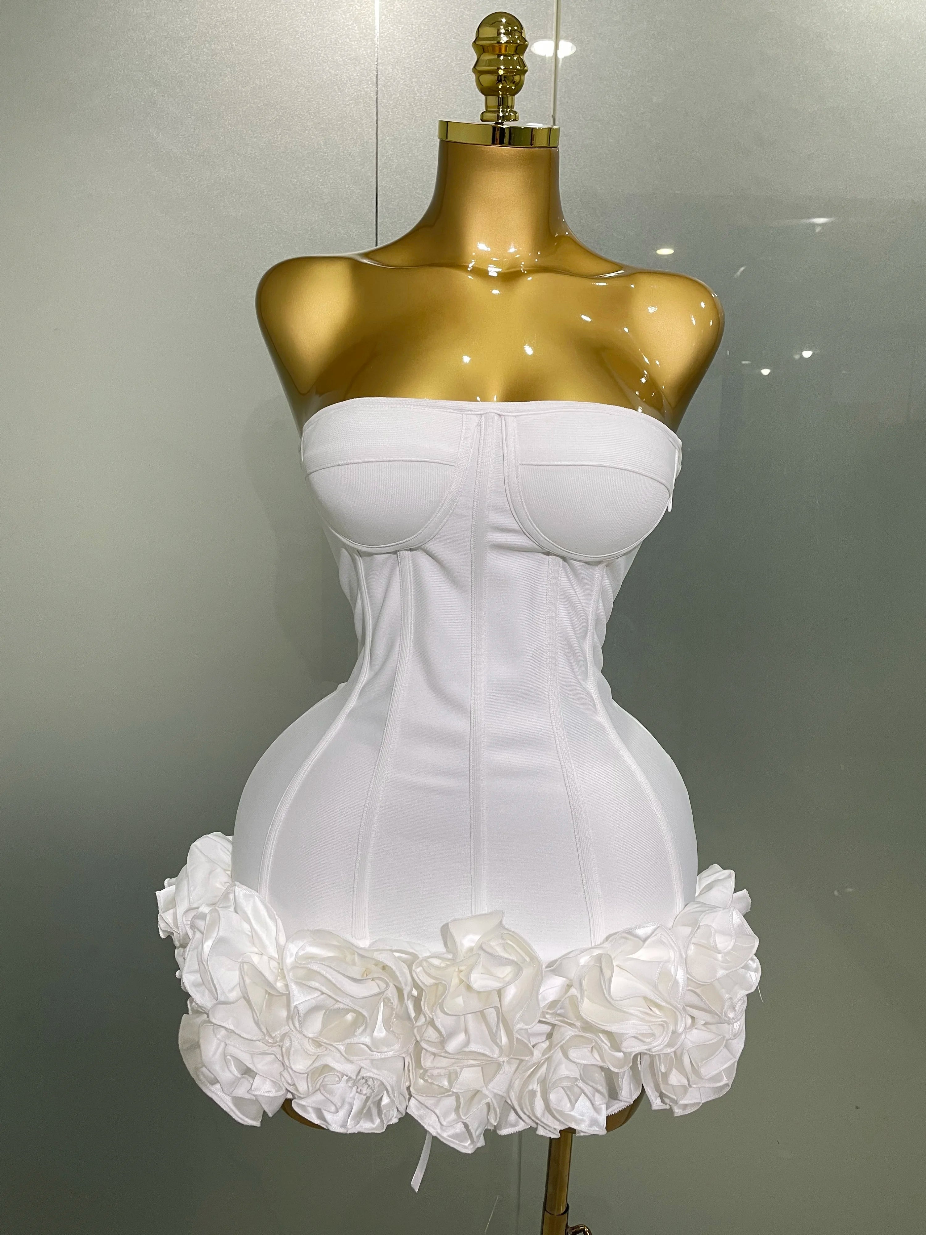 2025 Sexy Evening Bandage Dress Strapless Bodycon Flowers Mini Celebrity Women Birthday Party Dress Photo Shoot Nightclub Outfit WHITE