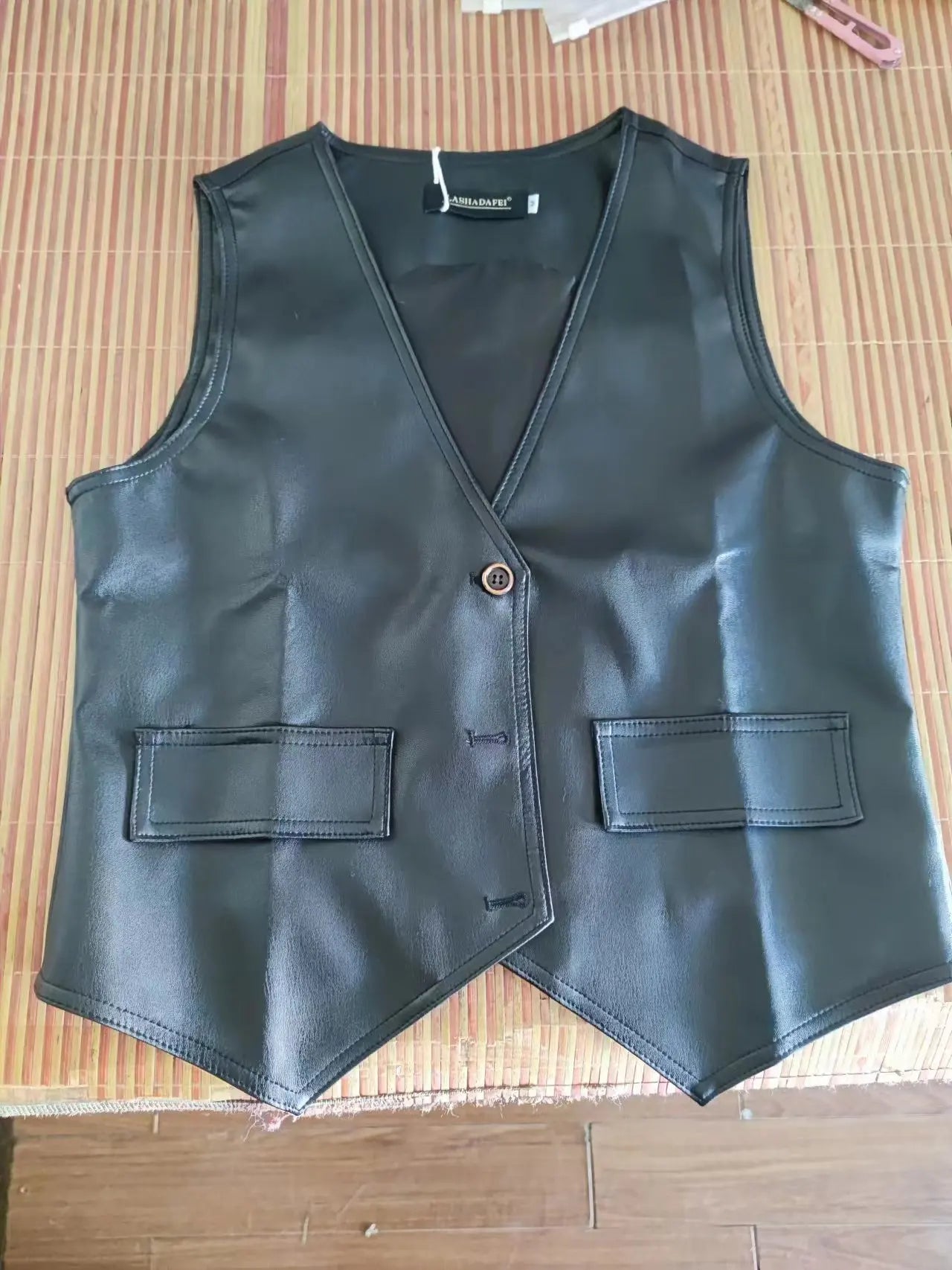 Vintage Cropped PU Leather Vest for Women V-neck Button Slim Waistcoat Spring Autumn Sleeveless Jacket Female Vests