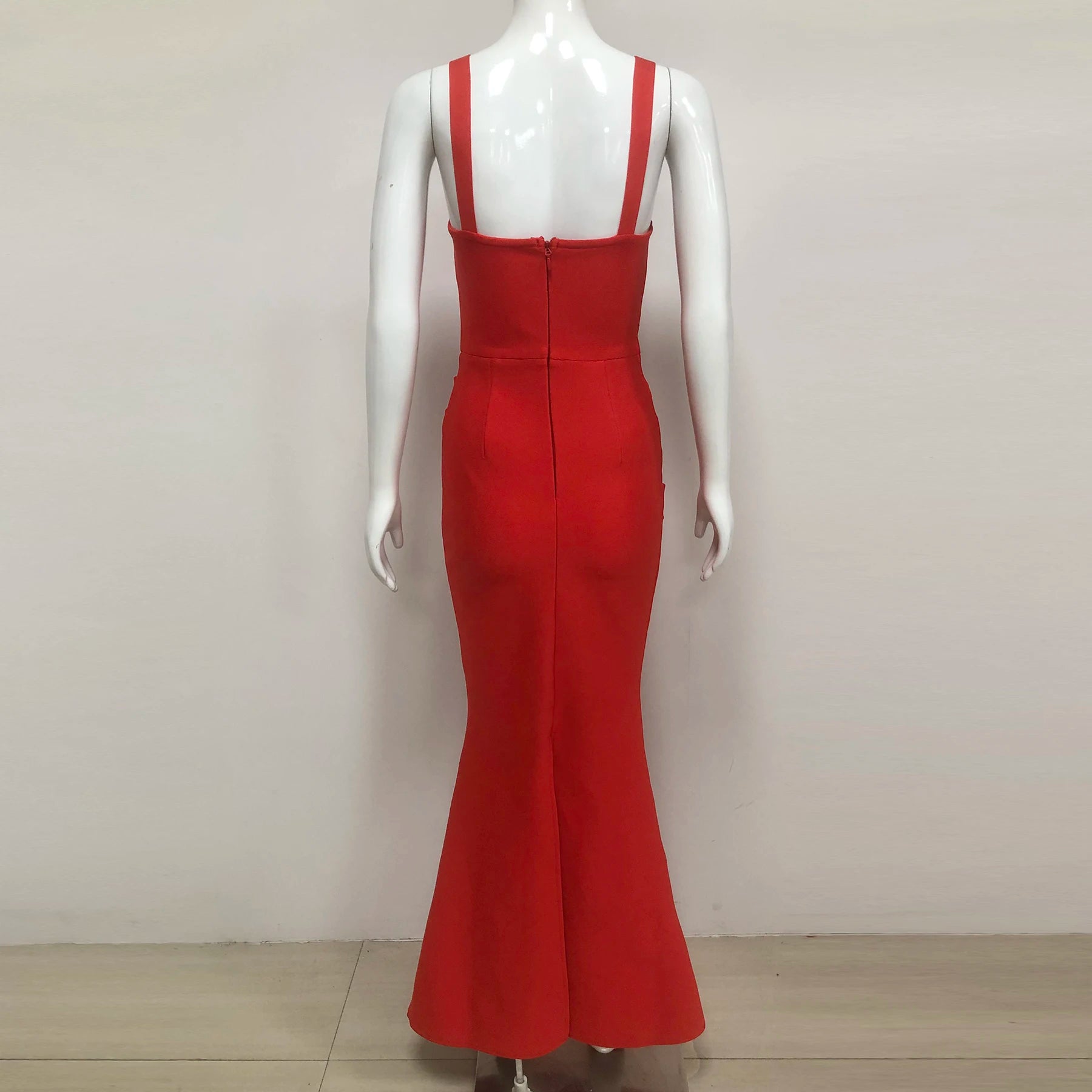 Red Color Women Sleeveless Sexy Square Collar Shinning Diamond Bodycon Long Bandage Dress Celebrate Evening Party Wedding Outfit