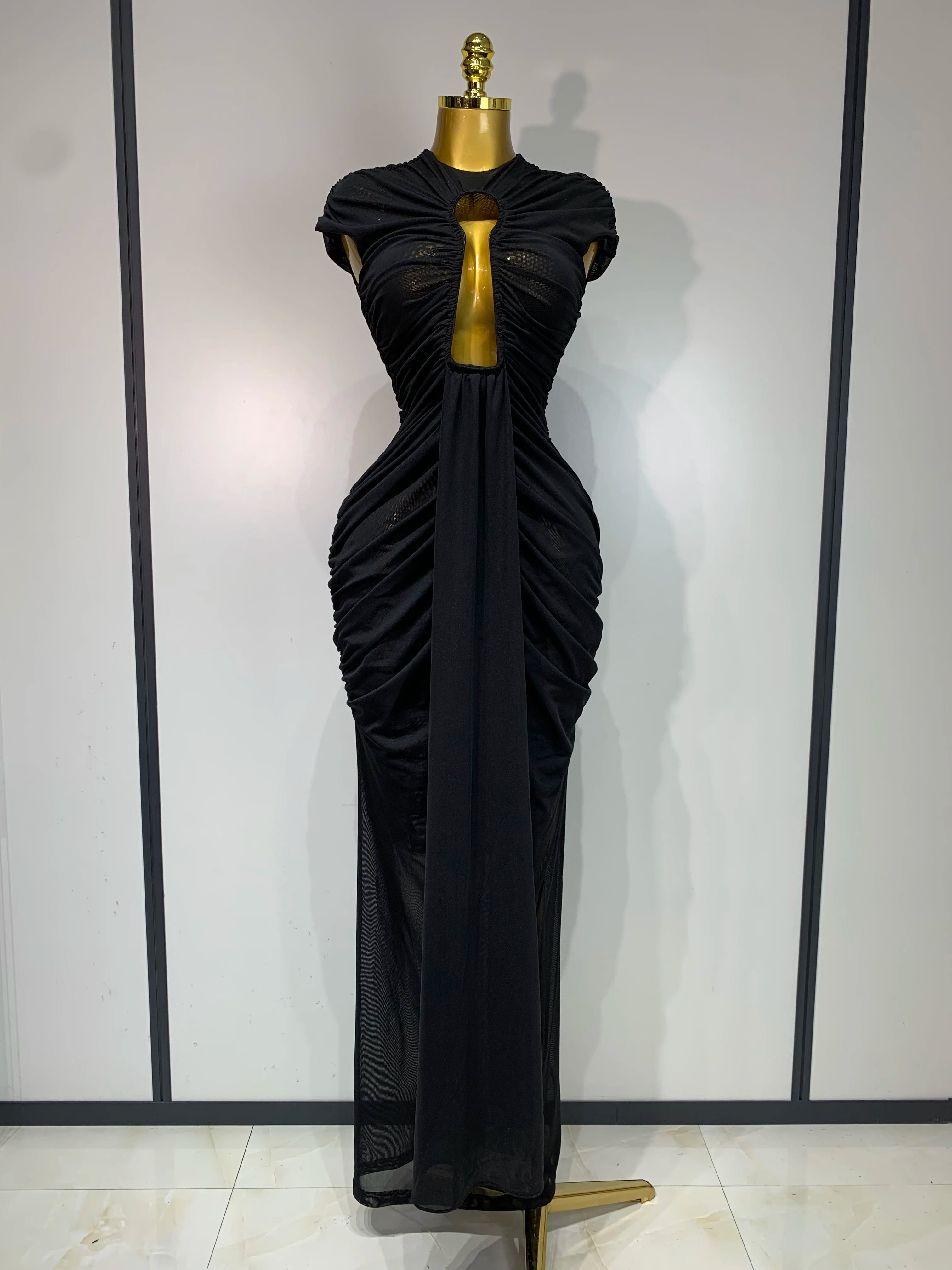 Women Sexy Sleeveless O-Neck Bodycon Mesh Long Dress Hollow Out Celebrate Fashion Show Celebrity Evening Party Club Dress black