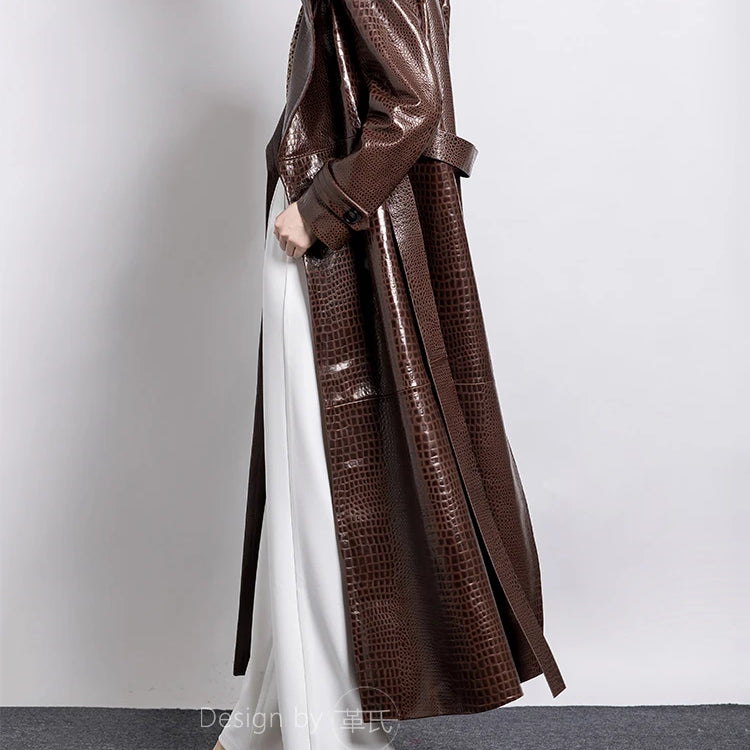 Lautaro Spring Autumn Long Shiny Reflective Crocodile Print Patent Faux Leather Trench Coat for Women Luxury Designer Clothes