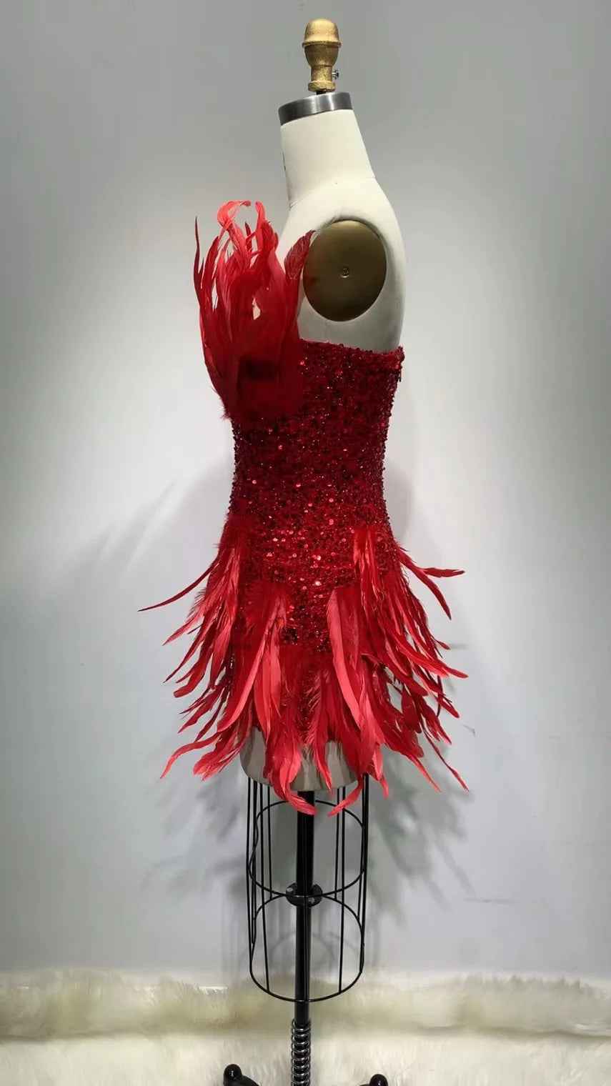 Luxurious 2023 New Spring Red Color Women Strapless Feathers Bodycon Mini Dress Celebrate Birthday Cocktail Party Dress