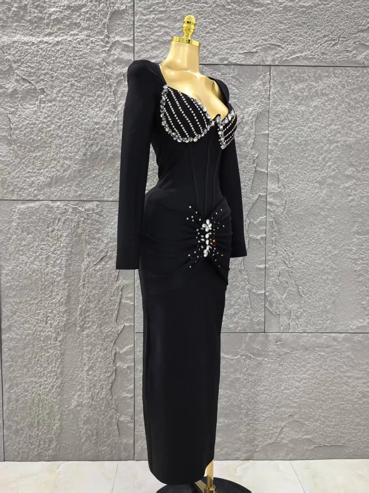 Top Quality Women Long Sleeve Sexy Square Collar Shinning Crystal Bodycon Long Bandage Dress Celebrate Evening Party Outfit