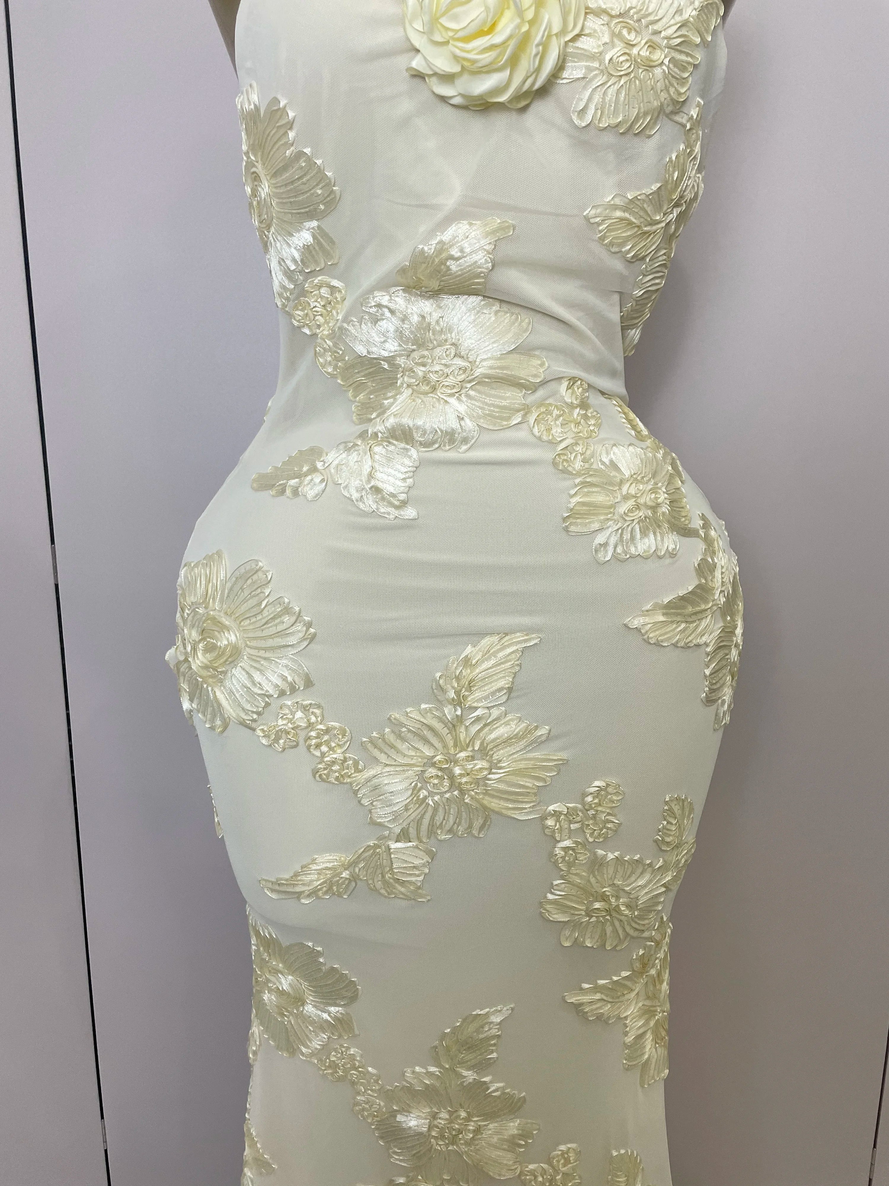 2025 New Sexy Halter High Waist Slim Embroidery Floral Long Dress Women Celebrate Evening Party Prom Fashion Cocktail Outfit