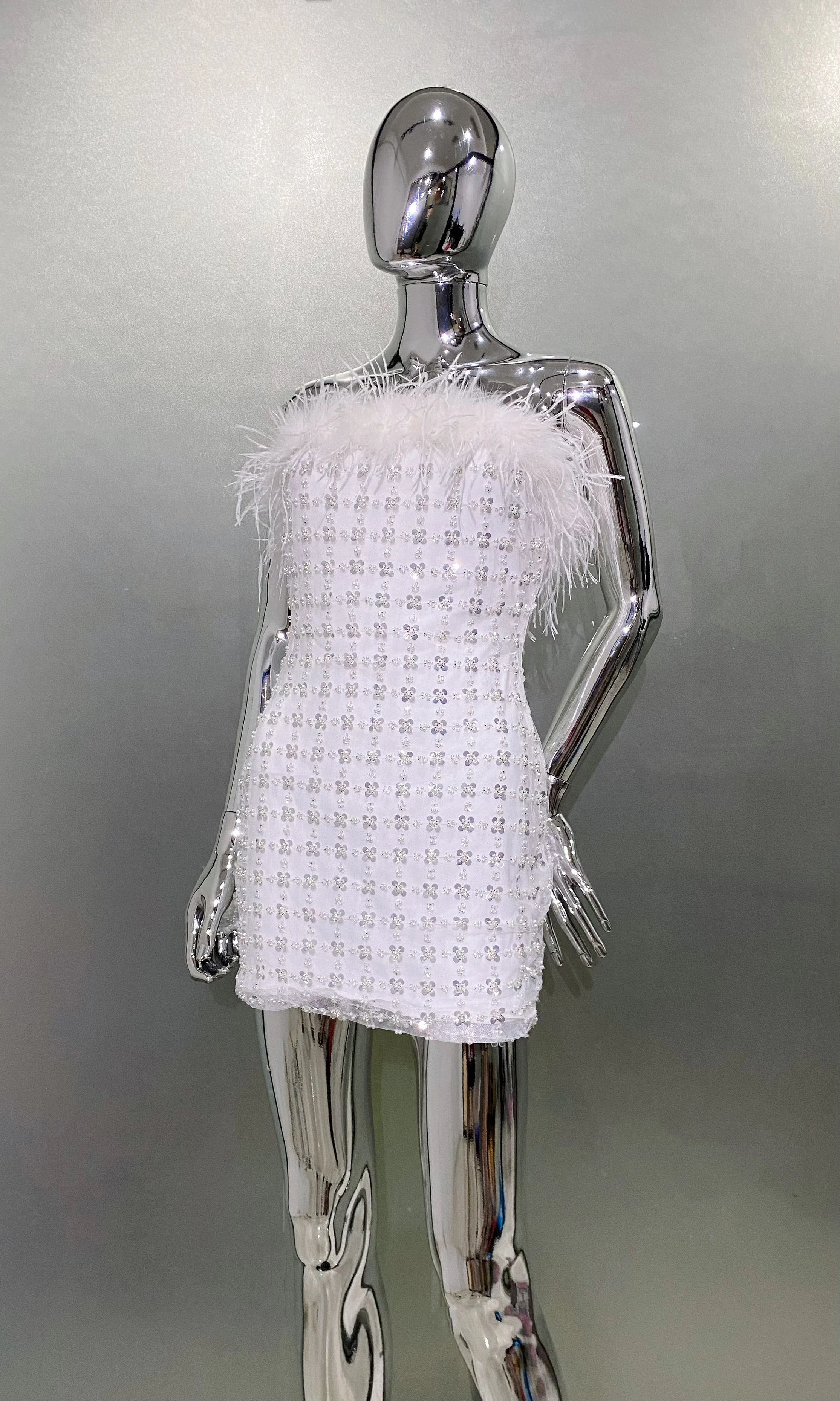 2024 New Luxury Feather Sequins Beading White Strapless Mini Dress Celebrity Birthday Party Evening Dress Wedding Party outfit