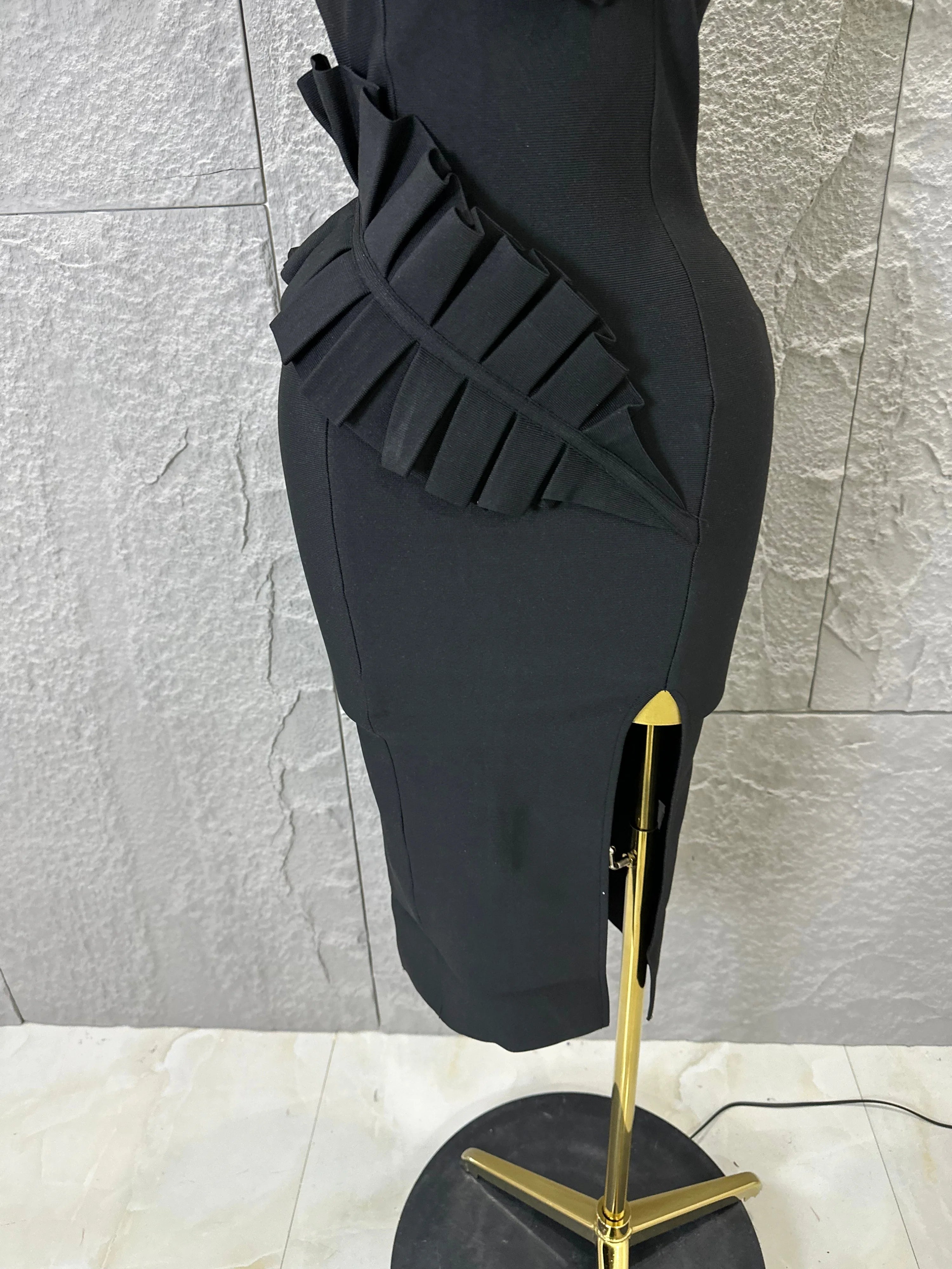 Sexy One-Shoulder Bodycon Midi Dress Women Sexy Ruffle Embellished Waist Cutout High Slit Outfit Evening Gala Party Costume