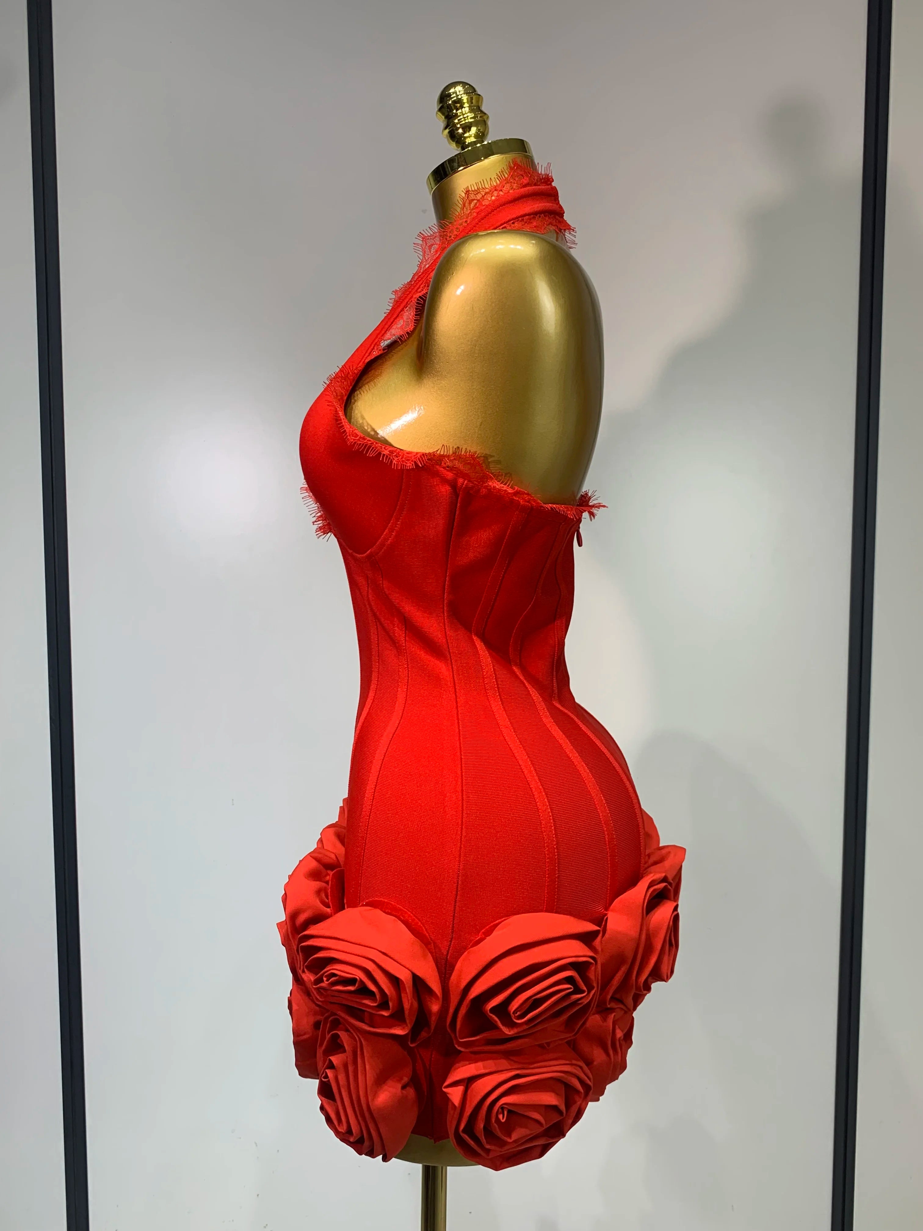 Elegant Women Sleeveless Sexy Halter Applique Bodycon Mini Bandage Dress Celebrity Fashion Nightclub Party Luxury Birthday Dress