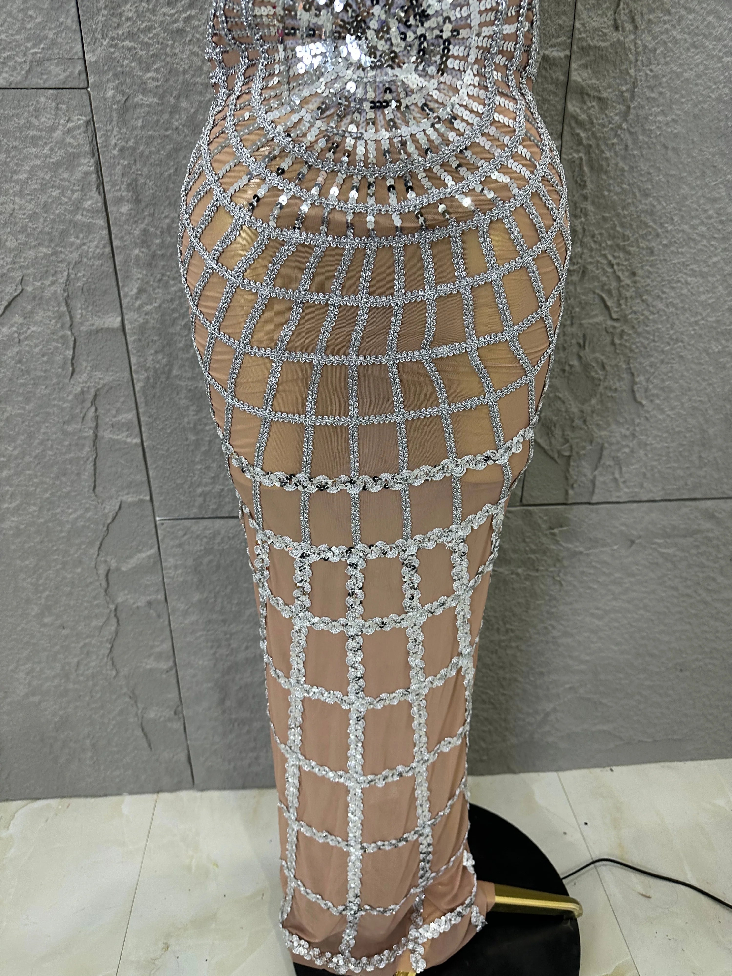 Elegant Sequined Sheer Mesh Maxi Dress Women Sexy Strapless 3D Grid Embellished Bodycon Mermaid Outfit Stage Performance Costume