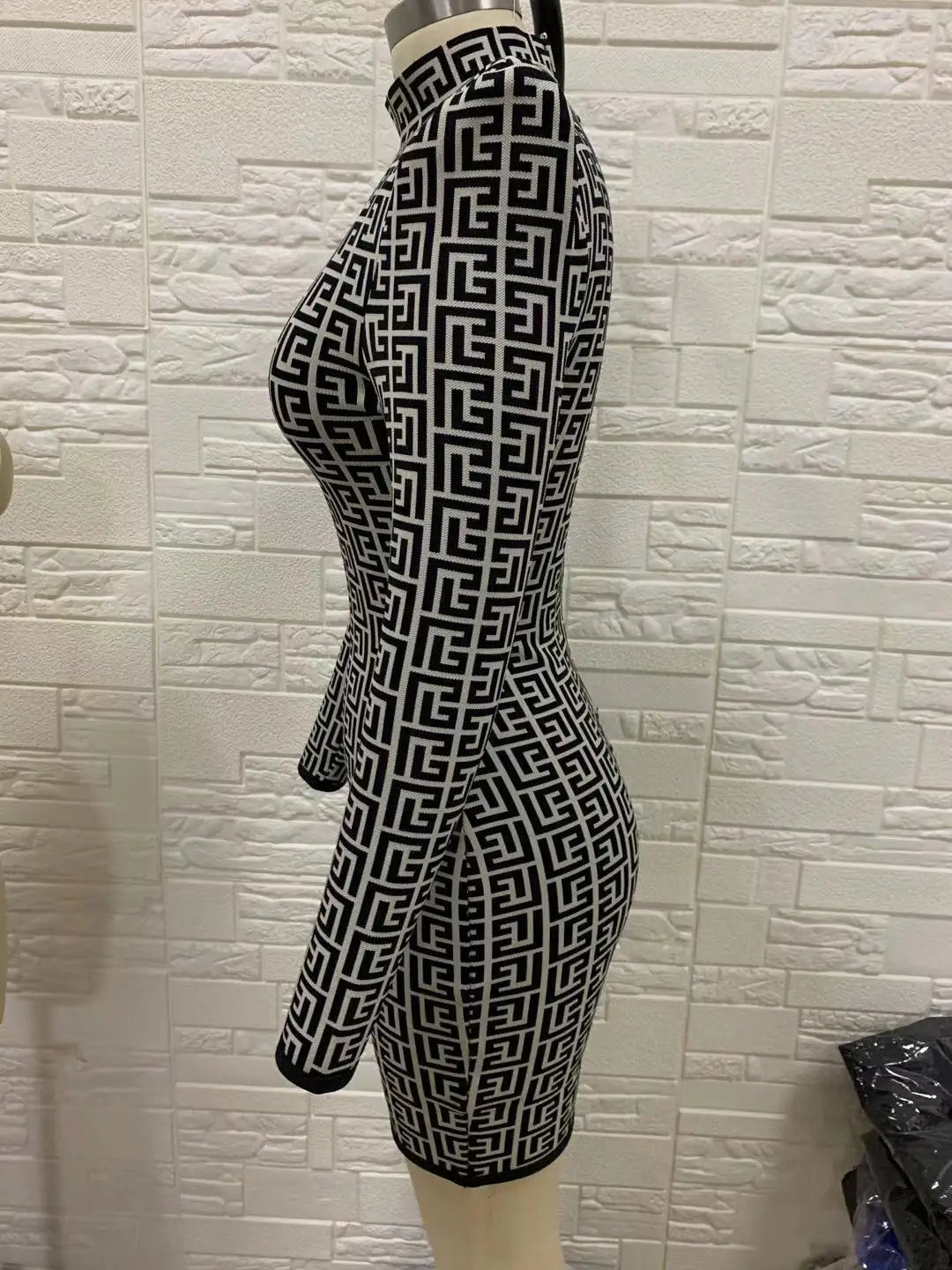 Black Full Sleeve Jacquard Mini Bandage Dress 2021 Celebrity Designer Fashion Evening Party Dress