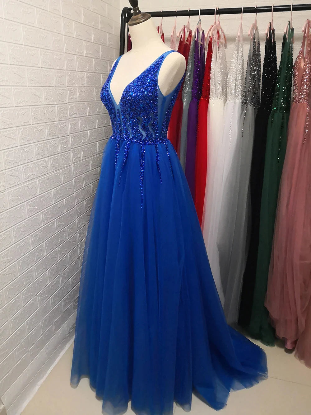 Sexy V-Neck Long Prom Dresses Beaded Beading Crystal High Splits Backless A-Line Formal Gown Party Dress