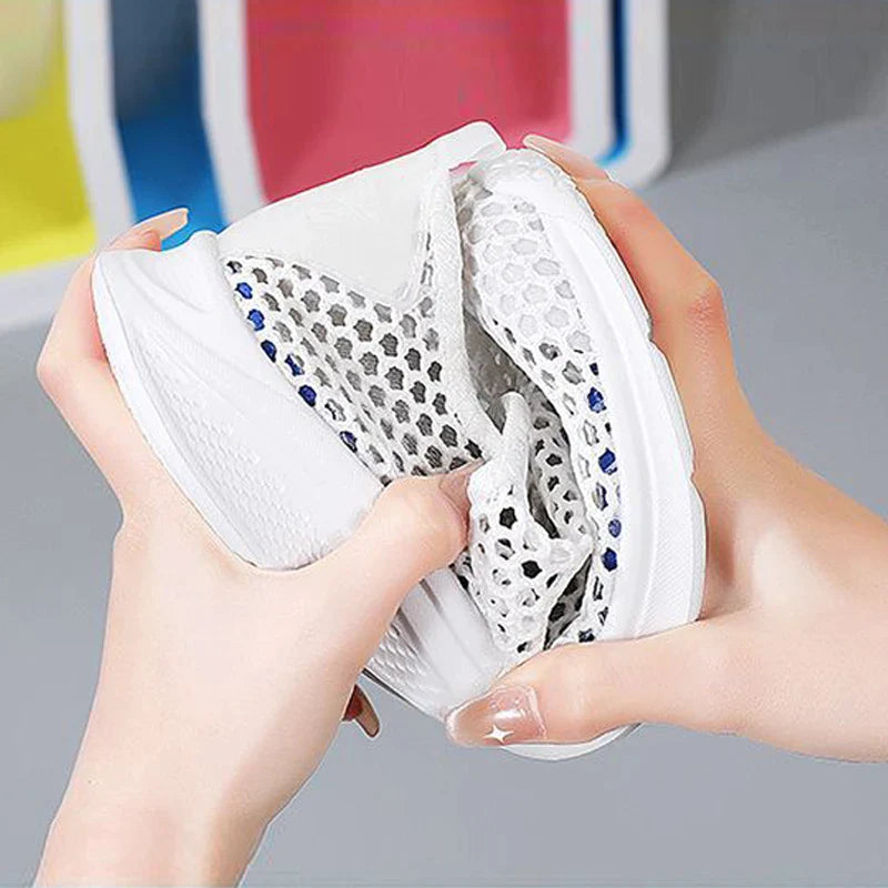 Women Sports Shoes Breathable Mesh Sandals Light Quick Dry Comfortable Women Running Flat Shoes