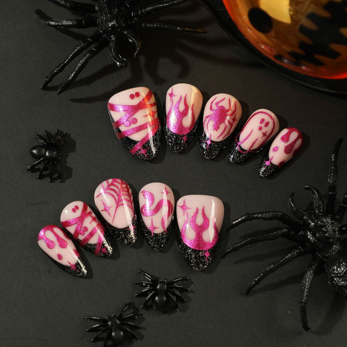 Presse sur les ongles Halloween noir Style français patchs pour ongles rose scintillant violet flamme toile d'araignée faux ongles conseils étoile serpent auvent
