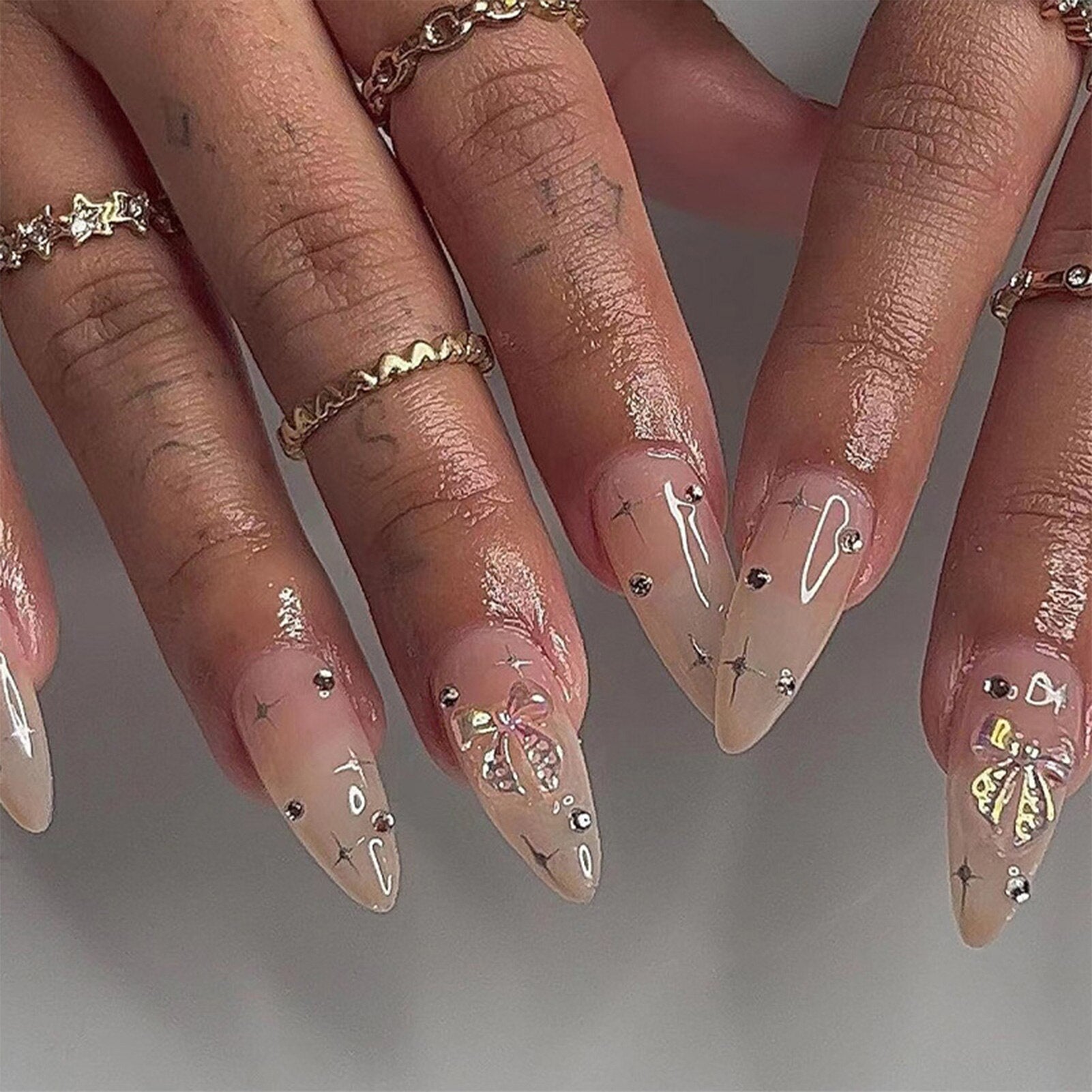 Short Almond Y2k Nails Press On Nail With Black Pentacle Star Designs 24pcs White French False Nails Rhinestone Fake Nail Tips style 9