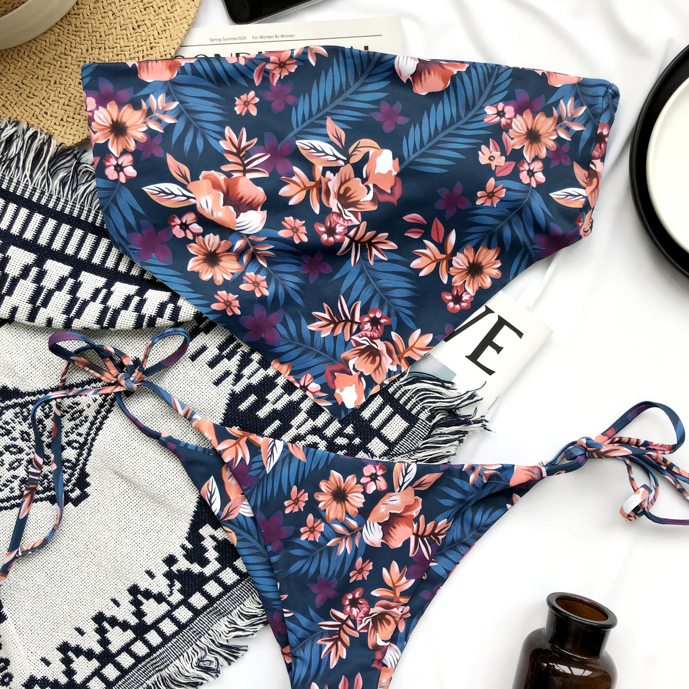 Sexy Beach Swimsuit With Wrapped Chest Swimsuit