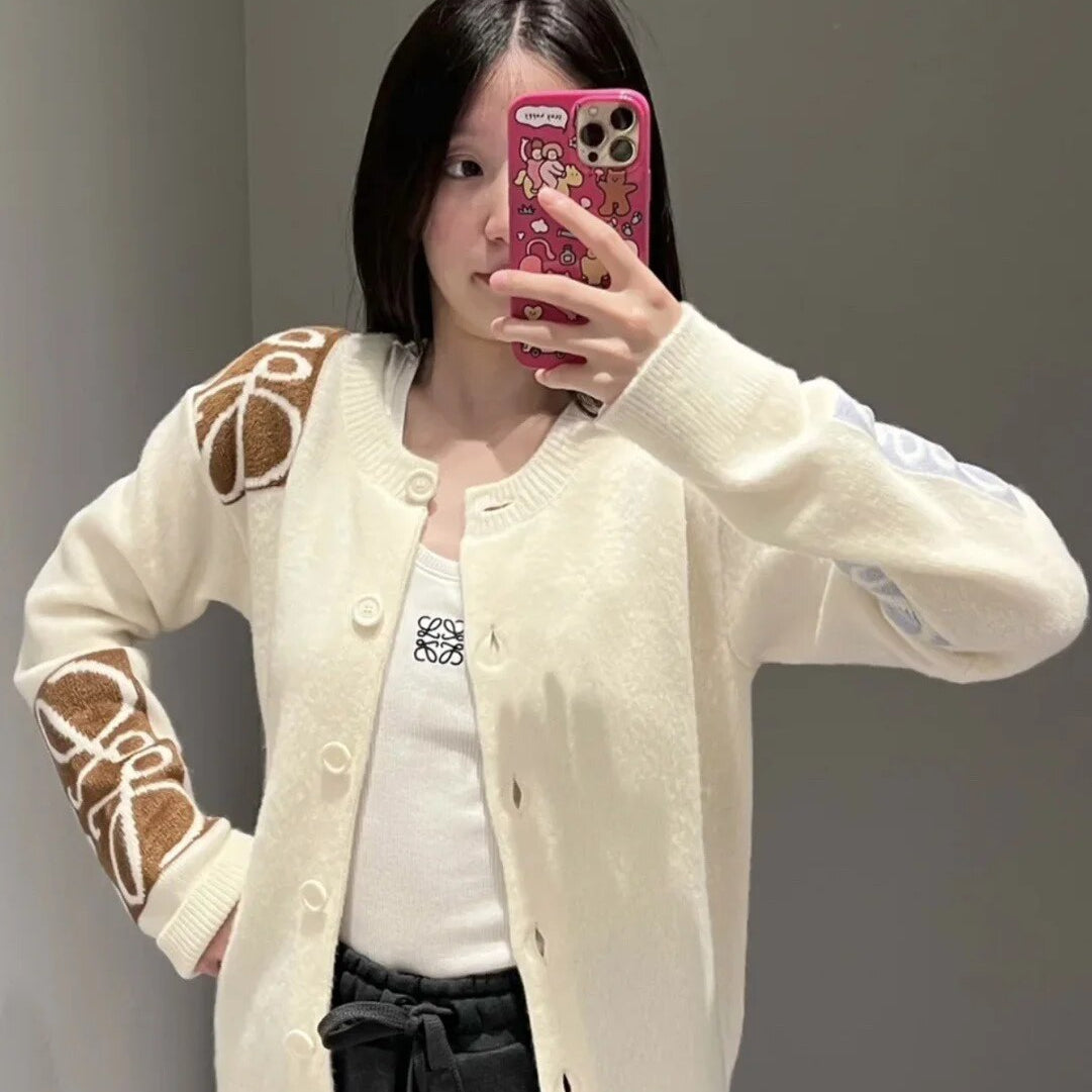 2024 Autumn Winter Knit Korean Loose Pullover Sweatshirts Chic Tops White Long Sleeve V-neck Knitted Sweater Women's Sweaters