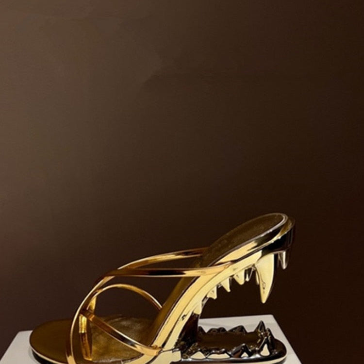 European and American Summer Fashion Metal Teeth Sandals with Profiled Heels, High-heeled Runway Show, Women's Sandals golden 2