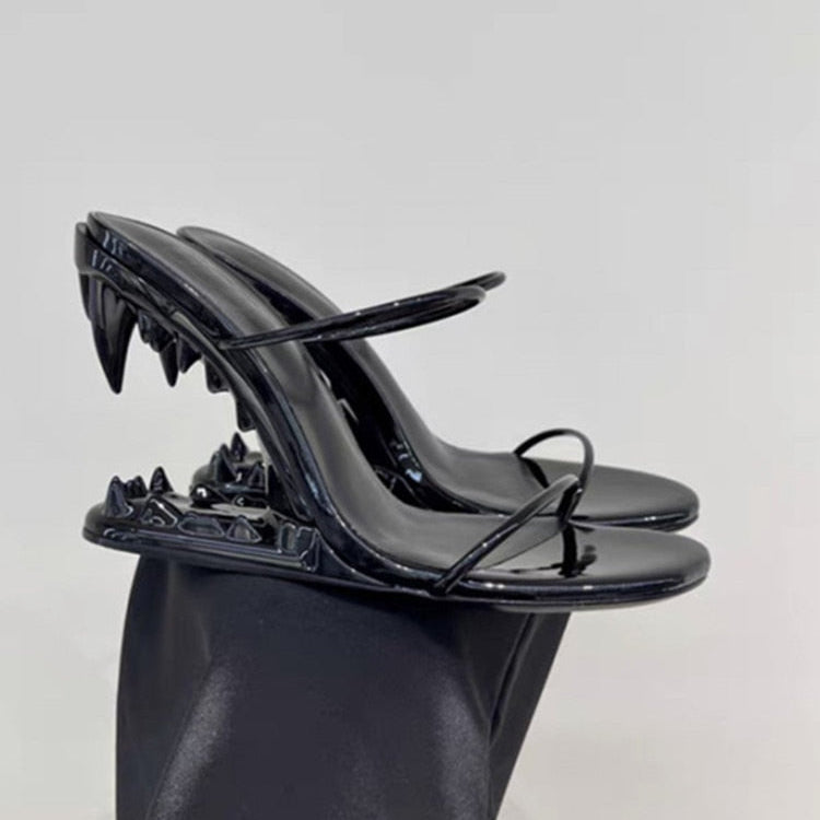European and American Summer Fashion Metal Teeth Sandals with Profiled Heels, High-heeled Runway Show, Women's Sandals