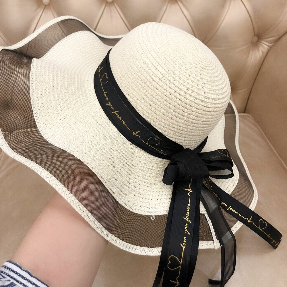 2024 NEW Women`s White Foldable Straw Sun Visor with Wide Brim Ideal for Outdoor Activities and Beach Picnics