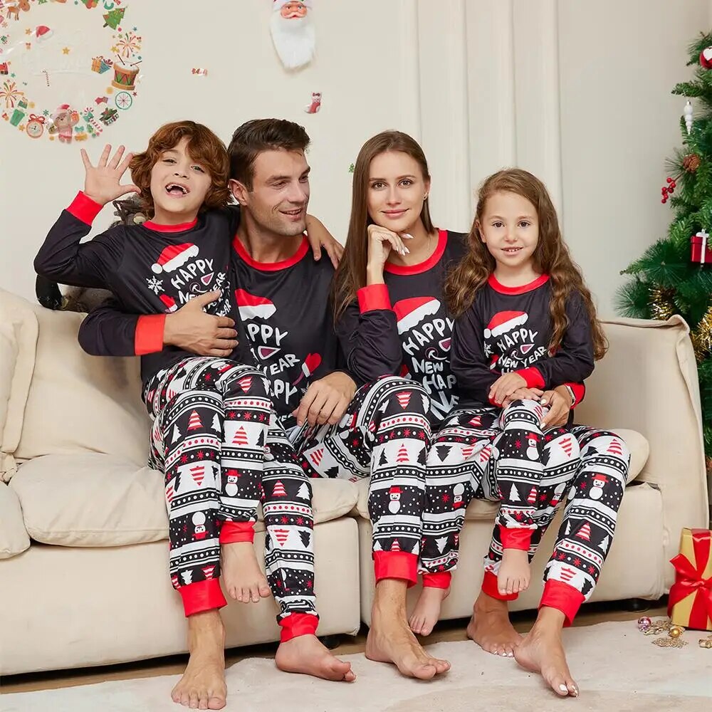 2024 New Year Letter Printed Pajamas 2-Piece Christmas Parent Child Set Cotton Casual Long Sleeve Pants Home Wear Suit AMAIO