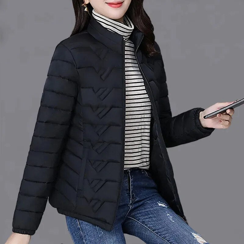 2024 Nnew Autumn Winterr Parkas Warm Down Cotton Jacket Female Slim Thin Coat Women Middle-Aged Mom Short Padded Clothing G3083