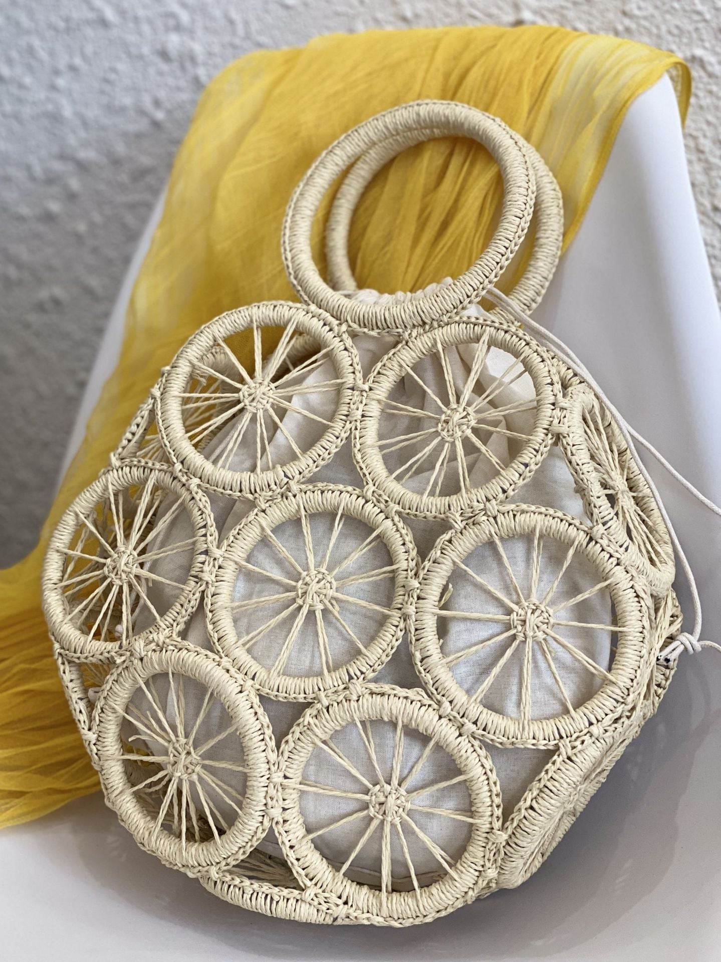 2024 Ring Handmade Shell Hollow Handheld Straw Woven Bag Women's Crossbody One Shoulder Woven Bag Beach Beach Beach Holiday Bag