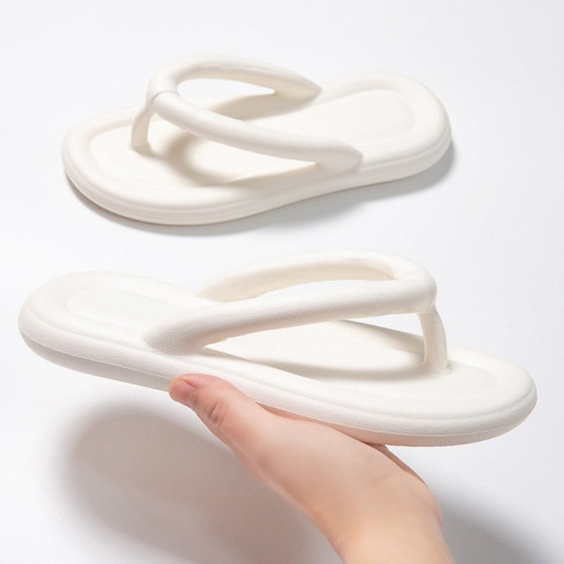 2024 Summer Slippers Men Flip Flops Beach Sandals Non-slip Casual Flat Shoes Slippers Indoor House Shoes for Men Outdoor Slides White