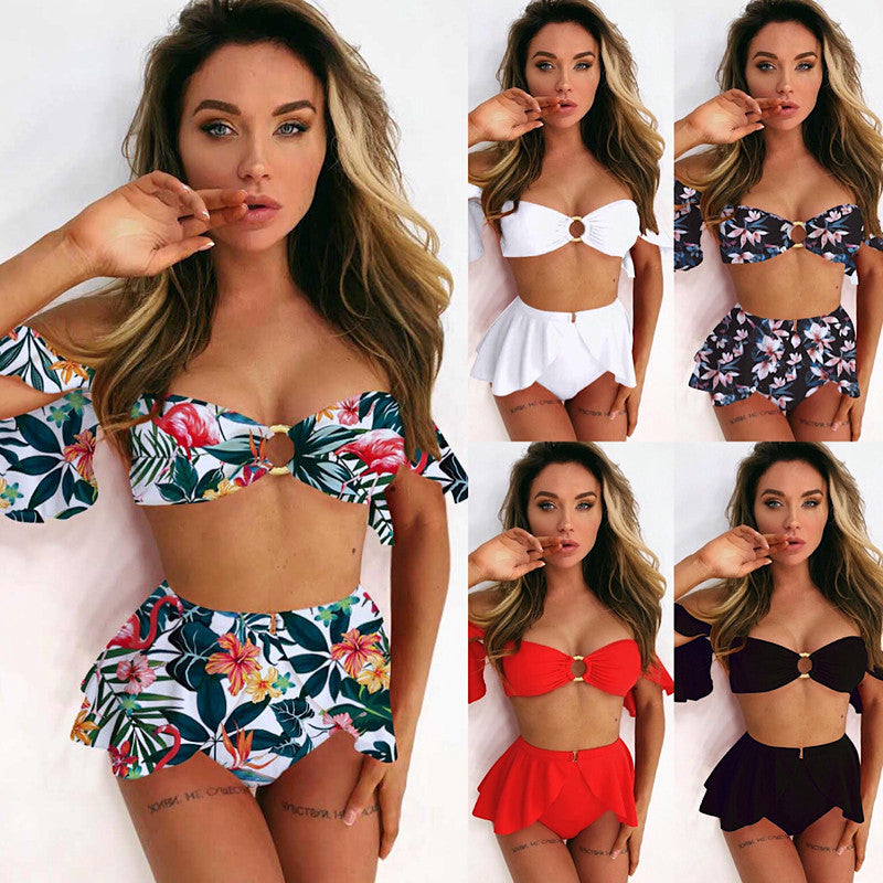 Three-piece swimsuit with printed ruffles