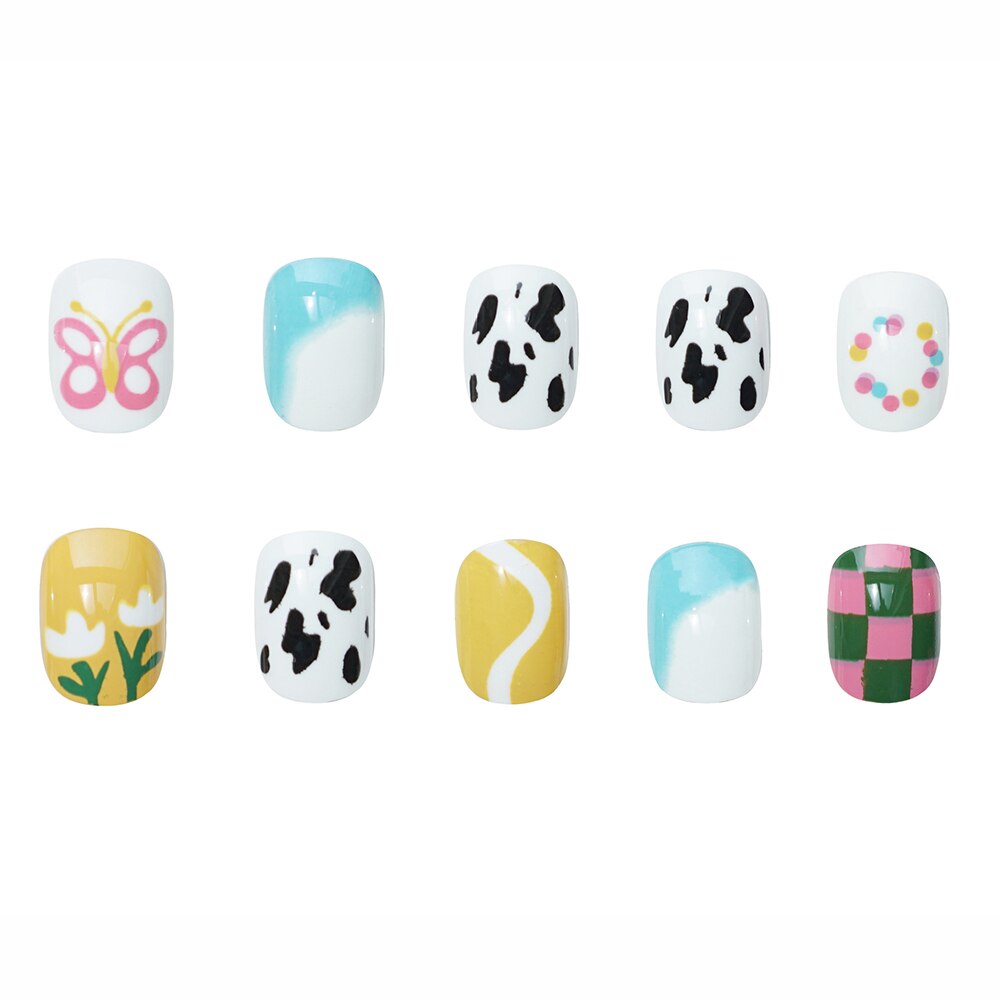 24PCS Fake Nail Patch Cute Short Cow Butterfly Printed False Nail Full Finished for Girl Nail Art Tips Press On Nail Wearable
