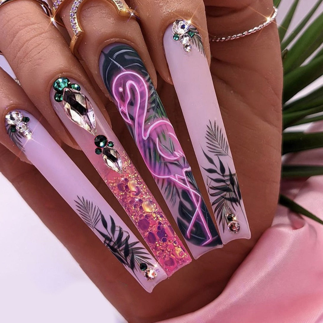 24Pcs Artifical False Nails with Glue Fake Nail Tips with Heart Designs Detachable Press on Nails Long Finished Nails 188