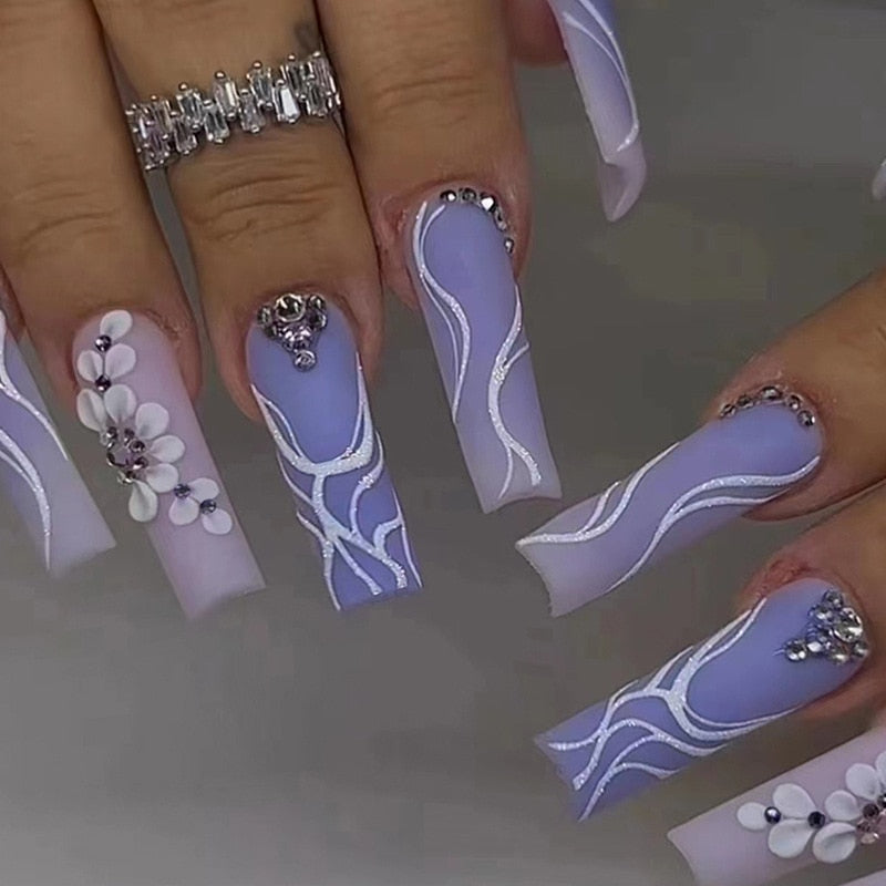 24Pcs Artifical False Nails with Glue Fake Nail Tips with Heart Designs Detachable Press on Nails Long Finished Nails 711