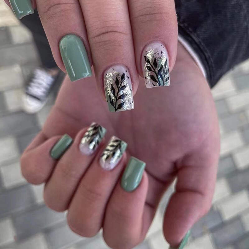 24Pcs Fake Nails Short Coffin Brown Gold Foil Design Full Cover Press on Fingernails Tips European Artificial Acrylic Nail Tips J4