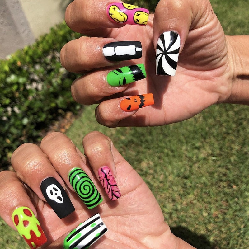 24Pcs Halloween Black Ghost Long Ballet False Nails With Heart Blood Design Halloween Press On Nails Detachable Full Cover Nails Z071