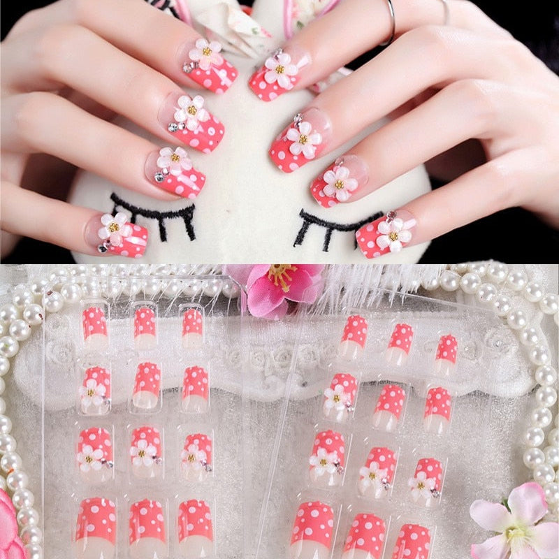 24Pcs/Set Fake Nails Press on Girls Finger Beauty False Nail Art Tips Bright Shining 3D Diamond Full Cover French Nail Art Tips AL03