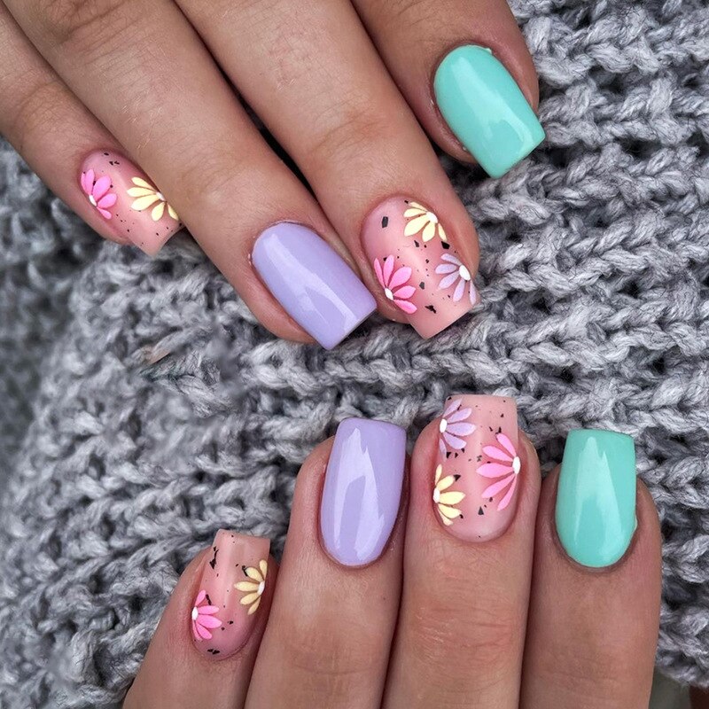 24Pcs Square Head False Nails 2024 New Full Cover Nail Tips Detachable Short Fake Nails Press on Nails Manicure Tools K01