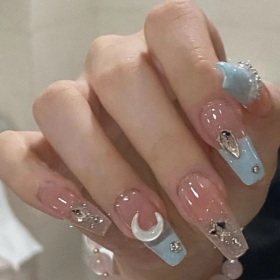 24Pcs Three-dimensional Love Heart False Nails with French Design Long Coffin Wearable Fake Nails Rhinestone Press on Nails Tips 326