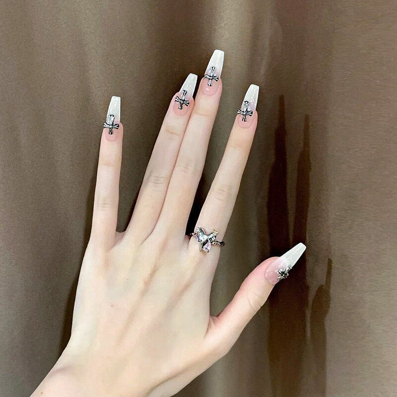 24Ps Childlike Fake Nails With Glue Cute Kawaii Personality Stick On Nails False Girls Short Press On Nail Art DIY Manicure Tool Nails With Glue Y35