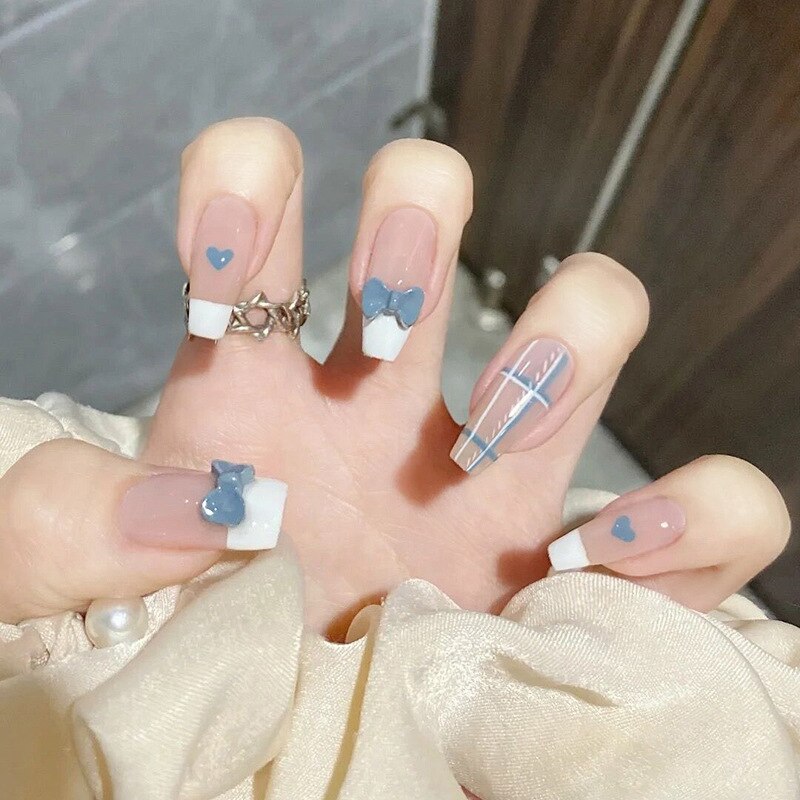 24Ps Childlike Fake Nails With Glue Cute Kawaii Personality Stick On Nails False Girls Short Press On Nail Art DIY Manicure Tool Nails With Glue Z051