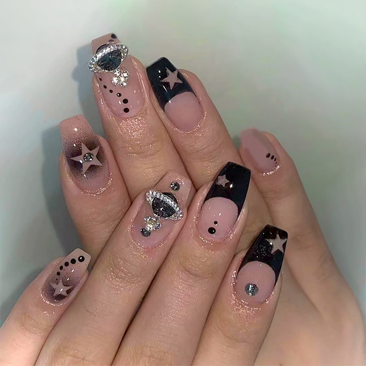 24pcs Cool y2k Style False Nails Fashion Glitter Star Design Press on Nail Patch Full Finished Wearable Artificial Nail Tips L3