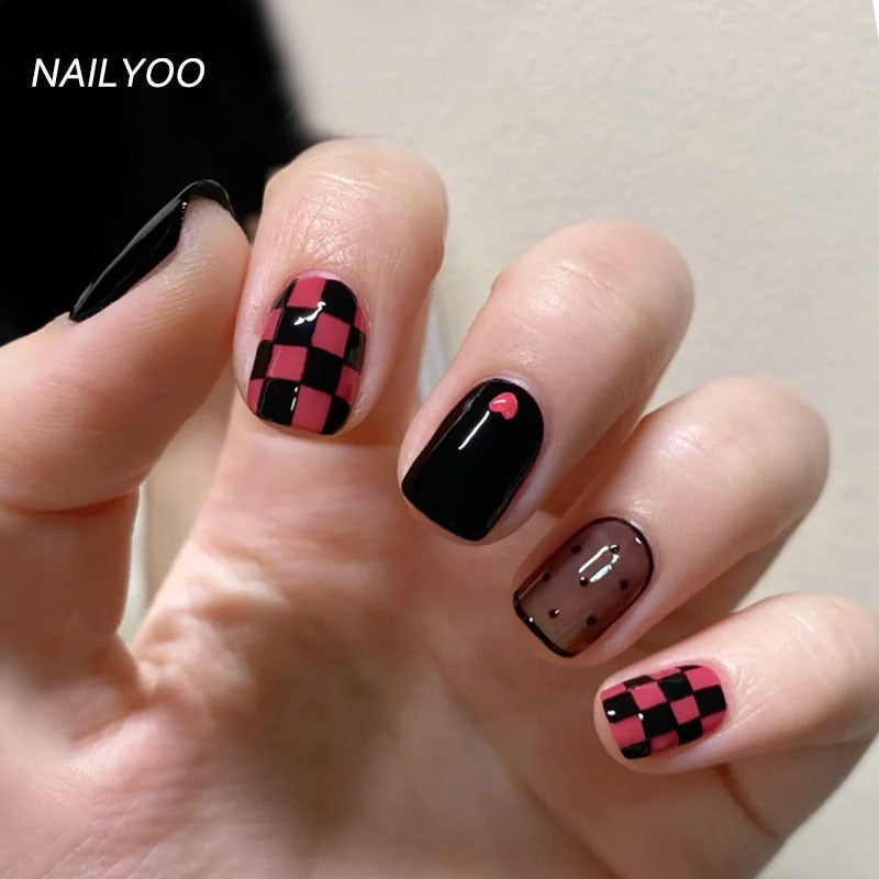 24pcs Kawaii Press on Nails y2k False Nails Set Rhinestone Acrylic Artificial Nails with Design Reusable french Long Fake Tips QX79