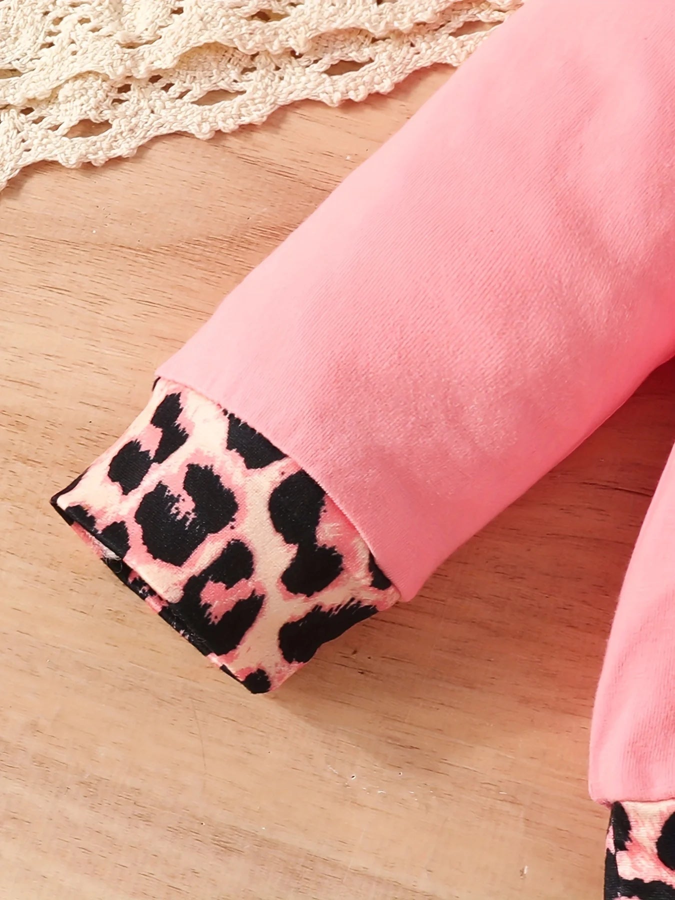 3 months to 3 years old baby girls casual leopard print fashion clothing letter print hoodie pant suit autumn and winter