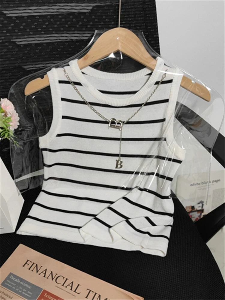 Colorfaith New 2022 Basic Bottoming Striped Chain Elasticity Vests Women Tank & Camis Autumn Winter Wild Crop Short Tops V3420DG WHITE One Size